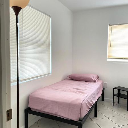 Ludge By Miami Airport Hostel Εξωτερικό φωτογραφία