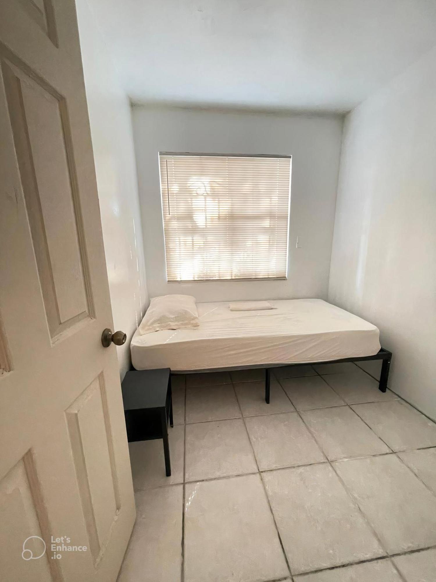 Ludge By Miami Airport Hostel Εξωτερικό φωτογραφία