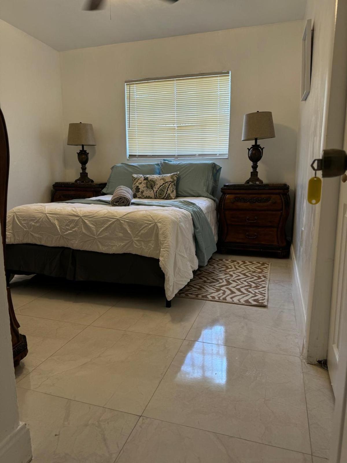 Ludge By Miami Airport Hostel Εξωτερικό φωτογραφία